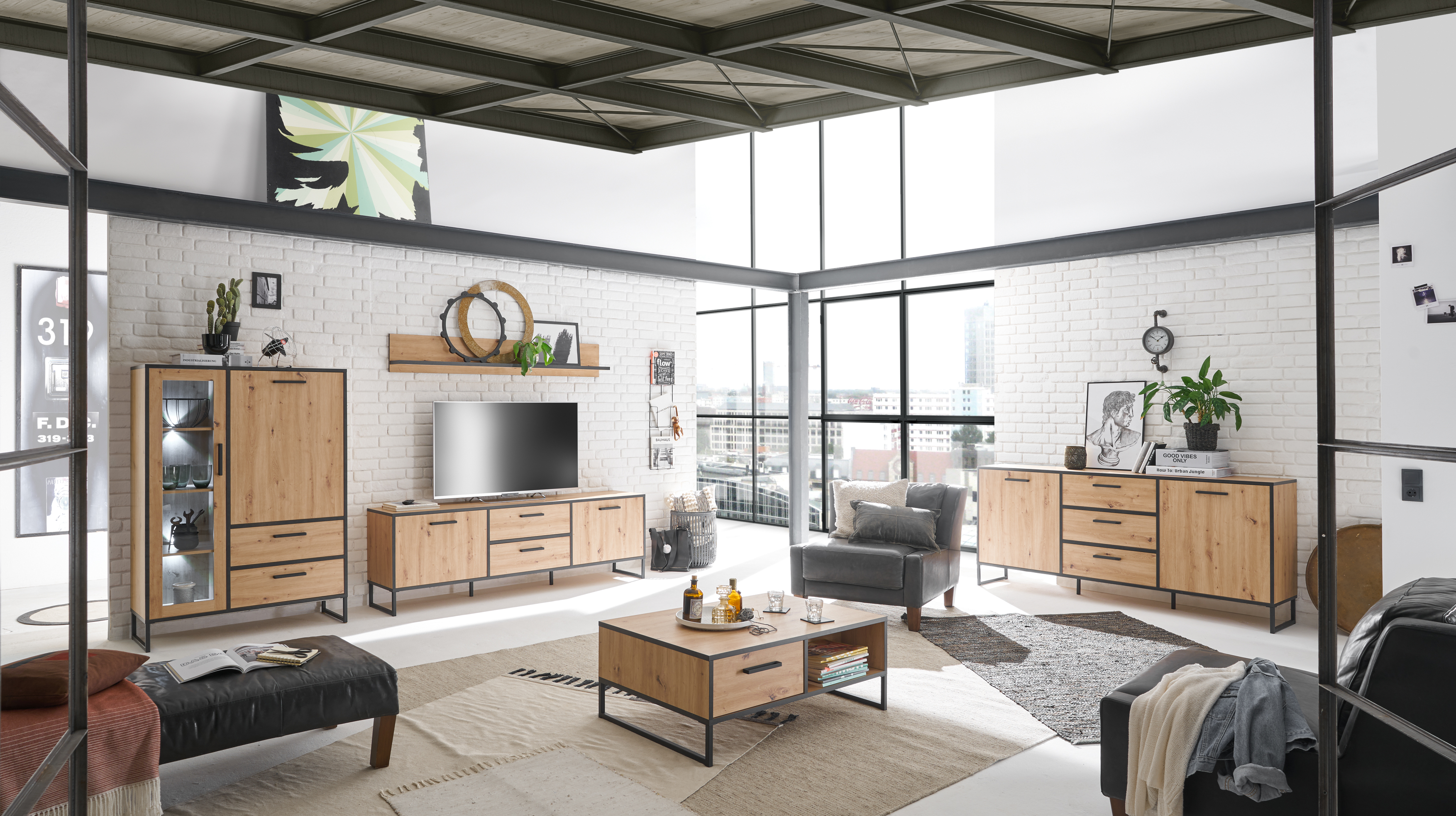 Tavo Lowboard